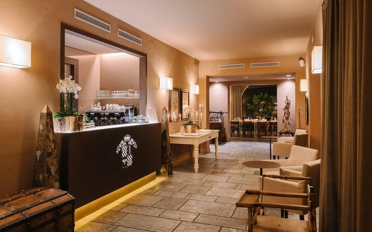 Фермерский дом Tenuta De L'Annunziata - Natural Relais Уджате